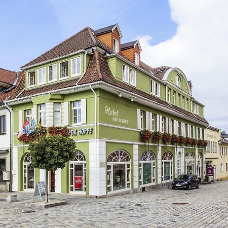 Hotel Garni Am Markt - Businesshotel - Fruehstuecksbuffet - Fahrradabstellplatz - Hunde Willkommen نويشتات باي كوبورغ المظهر الخارجي الصورة