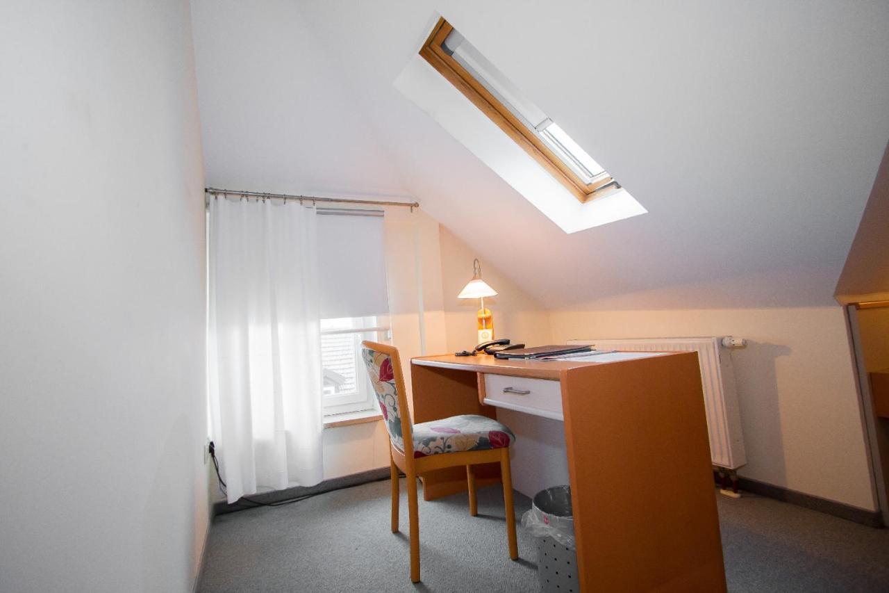 Hotel Garni Am Markt - Businesshotel - Fruehstuecksbuffet - Fahrradabstellplatz - Hunde Willkommen نويشتات باي كوبورغ المظهر الخارجي الصورة