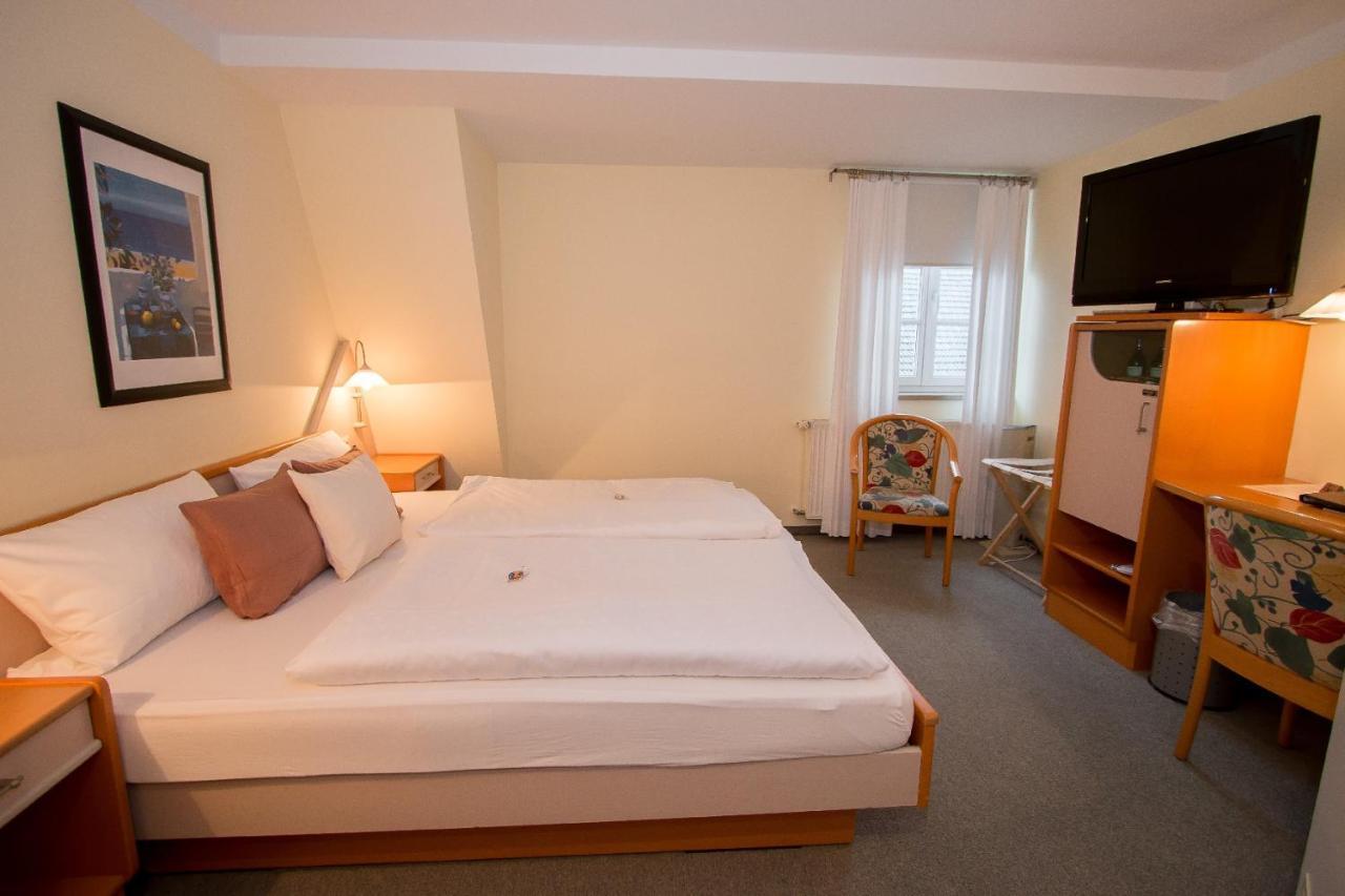 Hotel Garni Am Markt - Businesshotel - Fruehstuecksbuffet - Fahrradabstellplatz - Hunde Willkommen نويشتات باي كوبورغ المظهر الخارجي الصورة